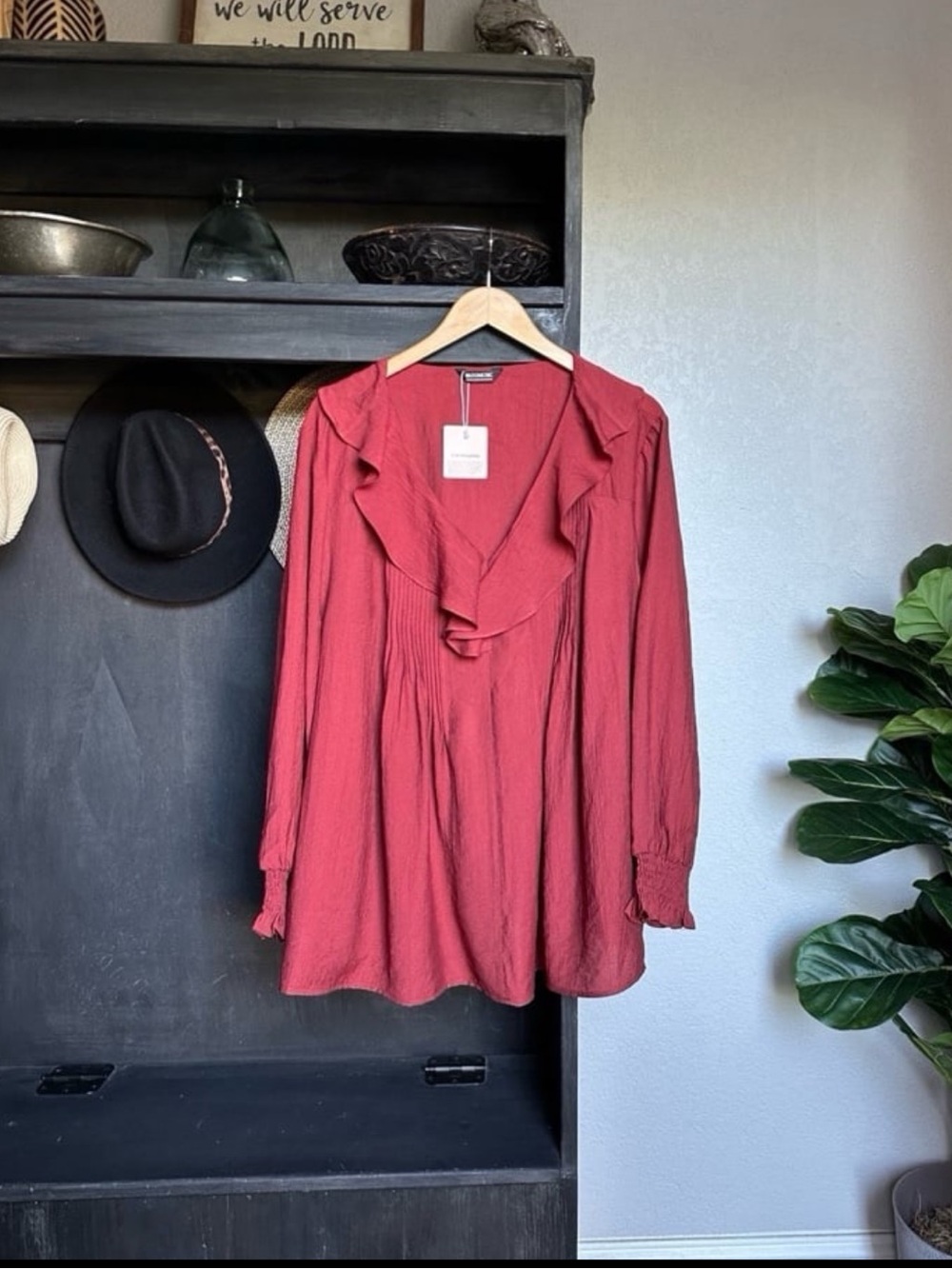 Bloomchic Womens Plus Size Long Top Long Sleeve Ruffle V-neck Blouse 3X 22/24